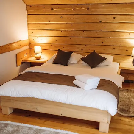 Lodge Dolyna Mykolaya *