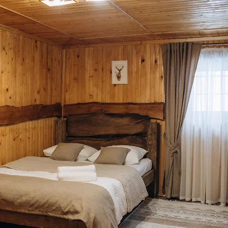 山林小屋 Dolyna Mykolaya 米戈韦